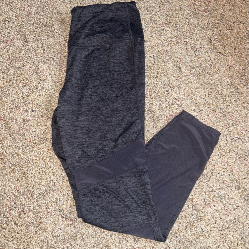 Athletic Leggings with Mesh Cut-outs